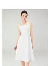 白色のノースリーブドレス【軽やかなデザイン・オフショルダー・ファッション】