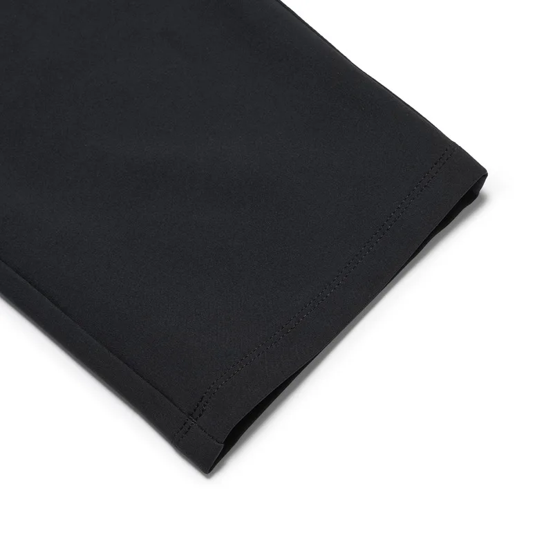 Designed for Gameday パンツとEngineered Garments パンツの違い：Xtep スポーツパンツの機能と実用性解析