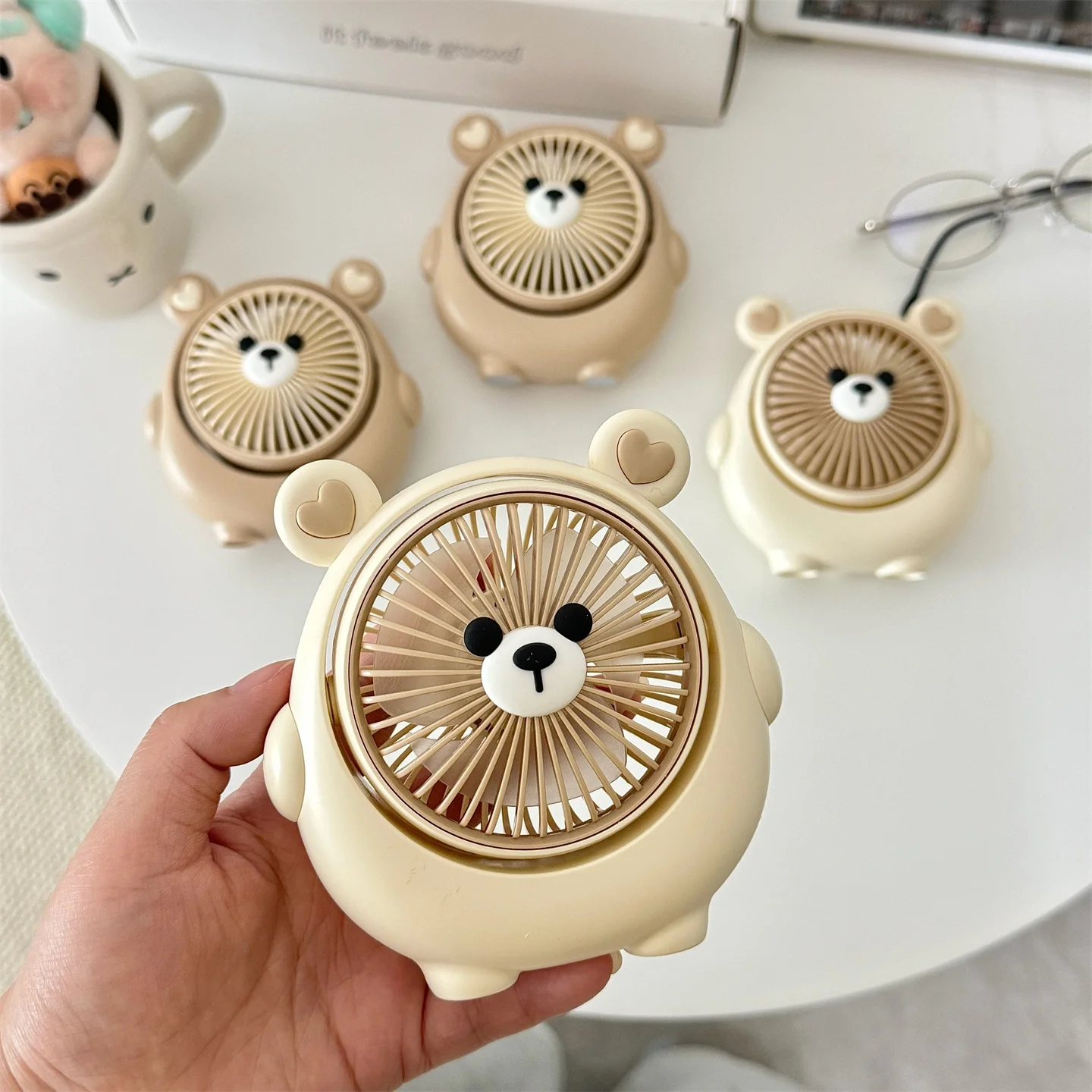 かわいい小熊デザインのミニファン：一人暮らしで静音かつ強風を実現するデスクトップファンの選び方