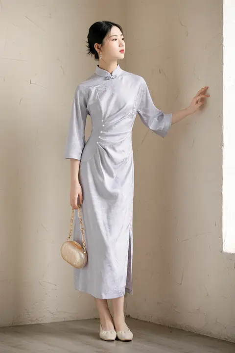 高級感のある中式改良旗袍【ウエストシェイプ・秋用・国風デザイン】