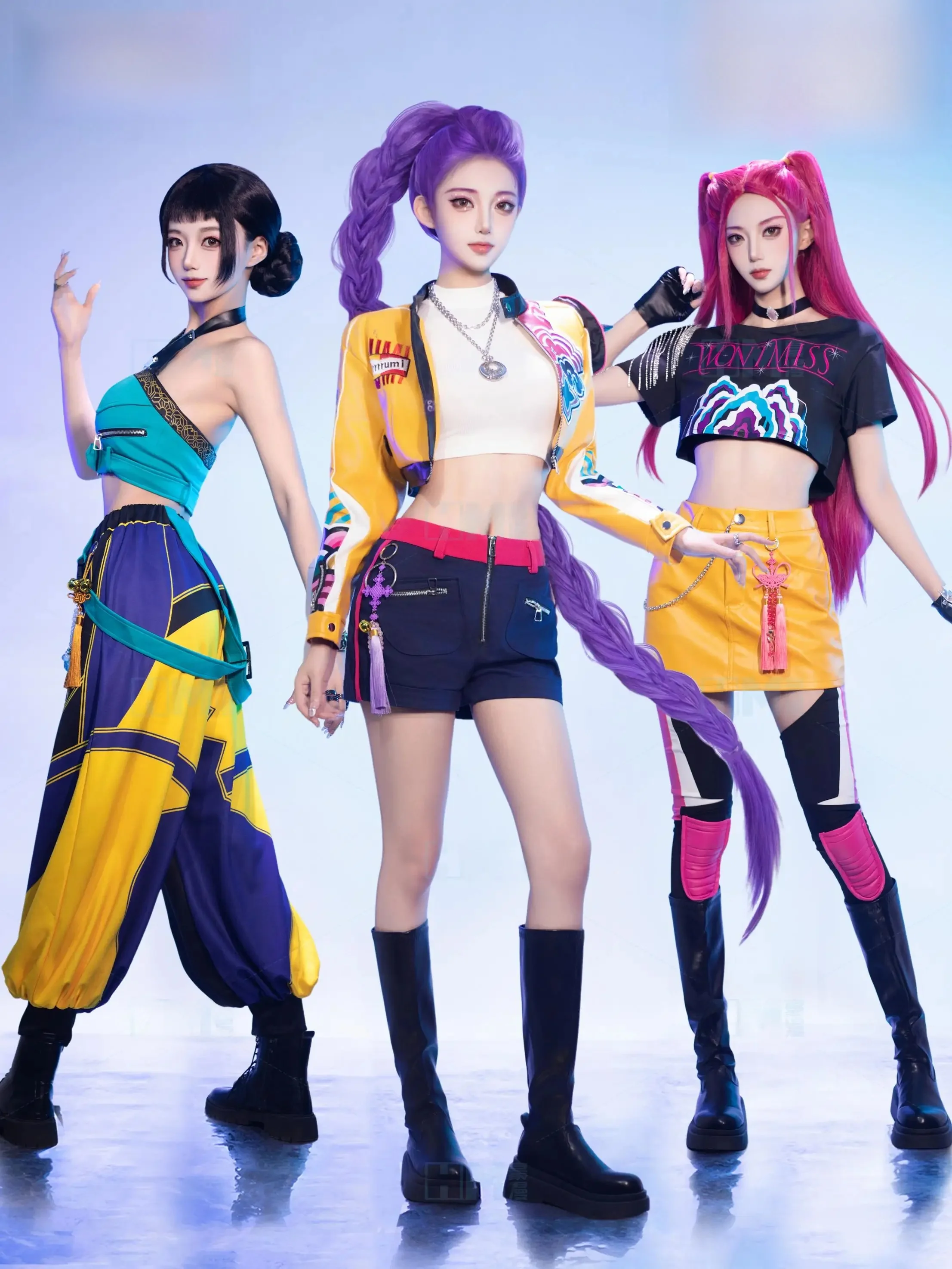 4人組 キャラクター コスプレ でどんな雰囲気を演出できる？KPOP風ハンター女子団体コスチュームのリアルな体験を解説