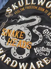 蛇形刺繍のメンズ野球ジャンパー【横須賀スタイル】