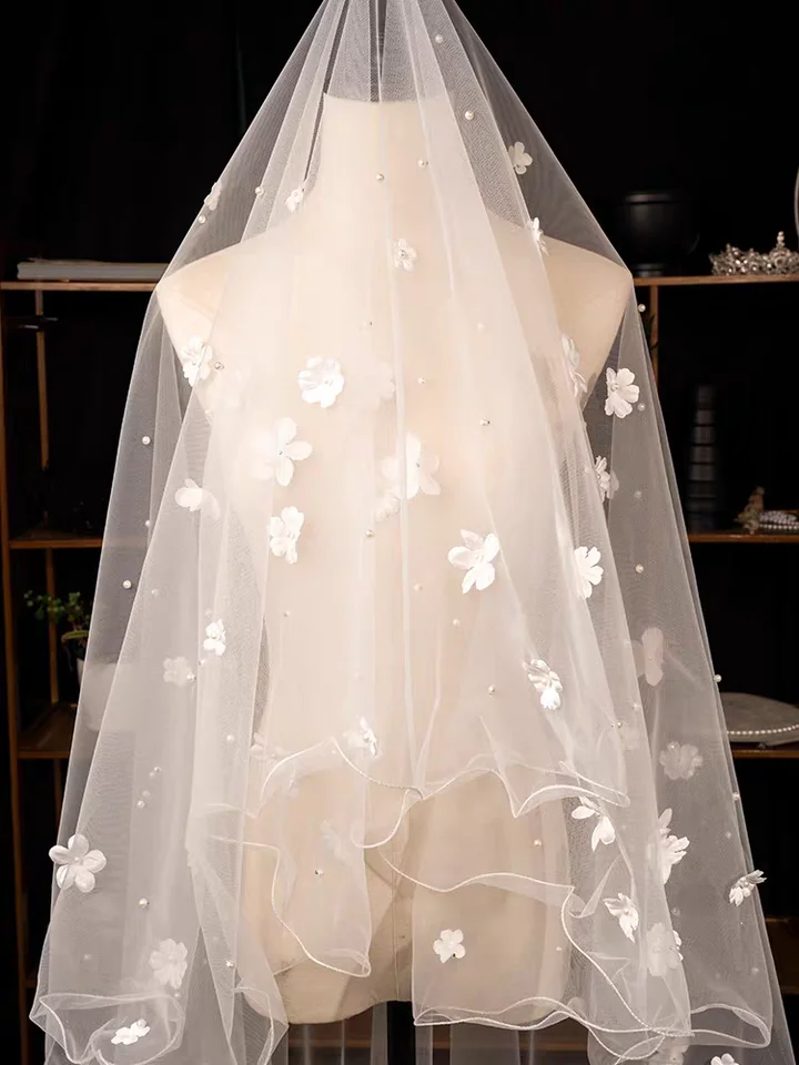 花びらデザインの花嫁用ベール【白・ロング・シャンパン色・トレイン付き・レトロスタイル】