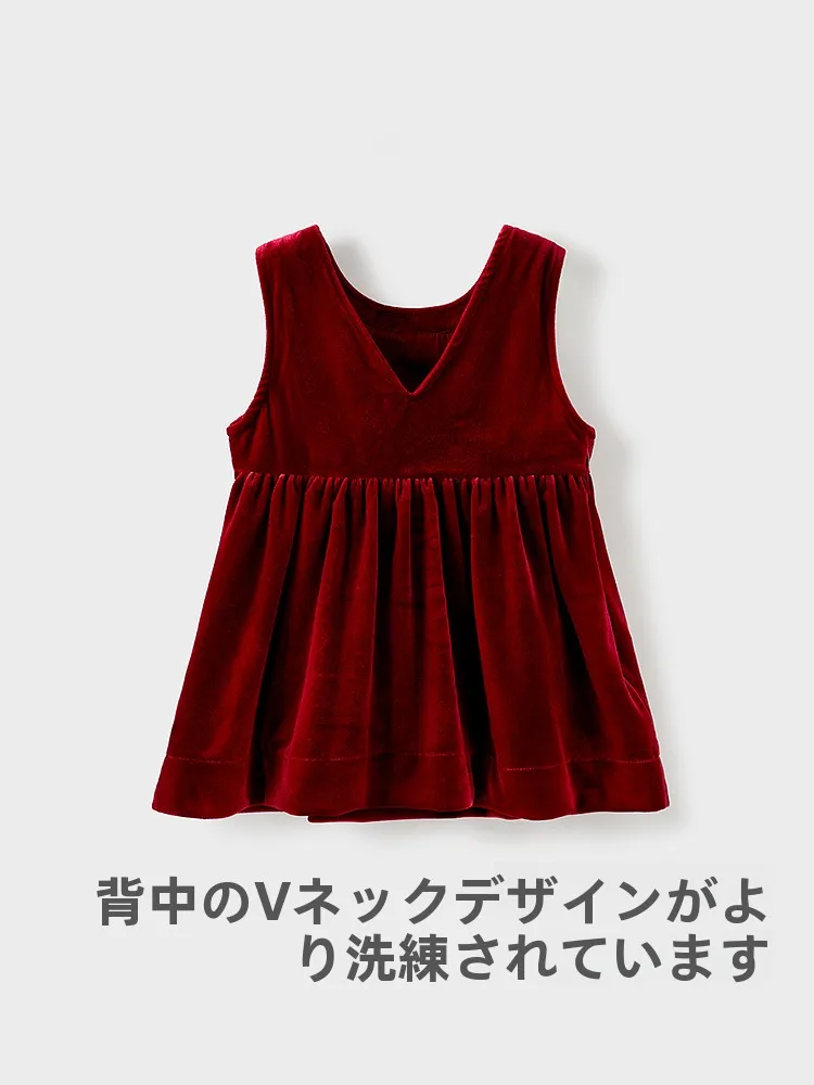 1歳誕生日の祖父母に贈る服は、どんなデザインがおすすめ？