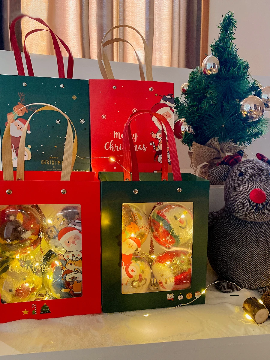 クリスマスプレゼントにどんなソックスがおすすめ？カップル用の「珊瑚フリースソックス」が実は一番嬉しい理由とは？