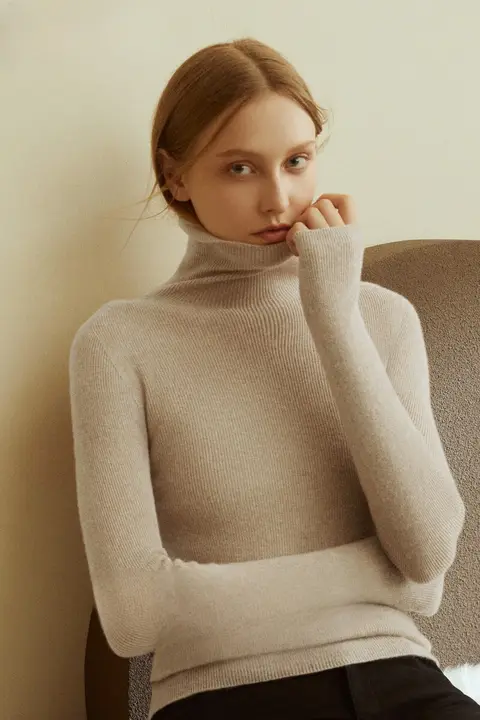 極上の柔らかさ！純羊毛セーター【ニット・クルーネック・長袖】