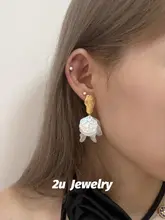 貝殻模様の不規則なボディピアス【925銀針・ゴールド・高級感】