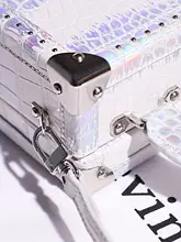 MackKevin レーザーグラデーション ボックスバッグ【レディース・スタイリッシュ・スタッズ付き・ショルダーバッグ】