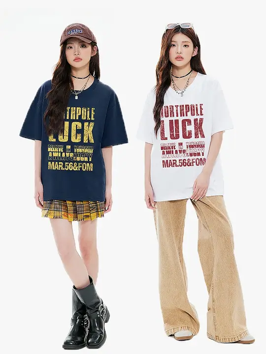 アメリカンスタイルのプリント入り半袖Tシャツ【レトロデザイン・ゆったりシルエット・女性用】