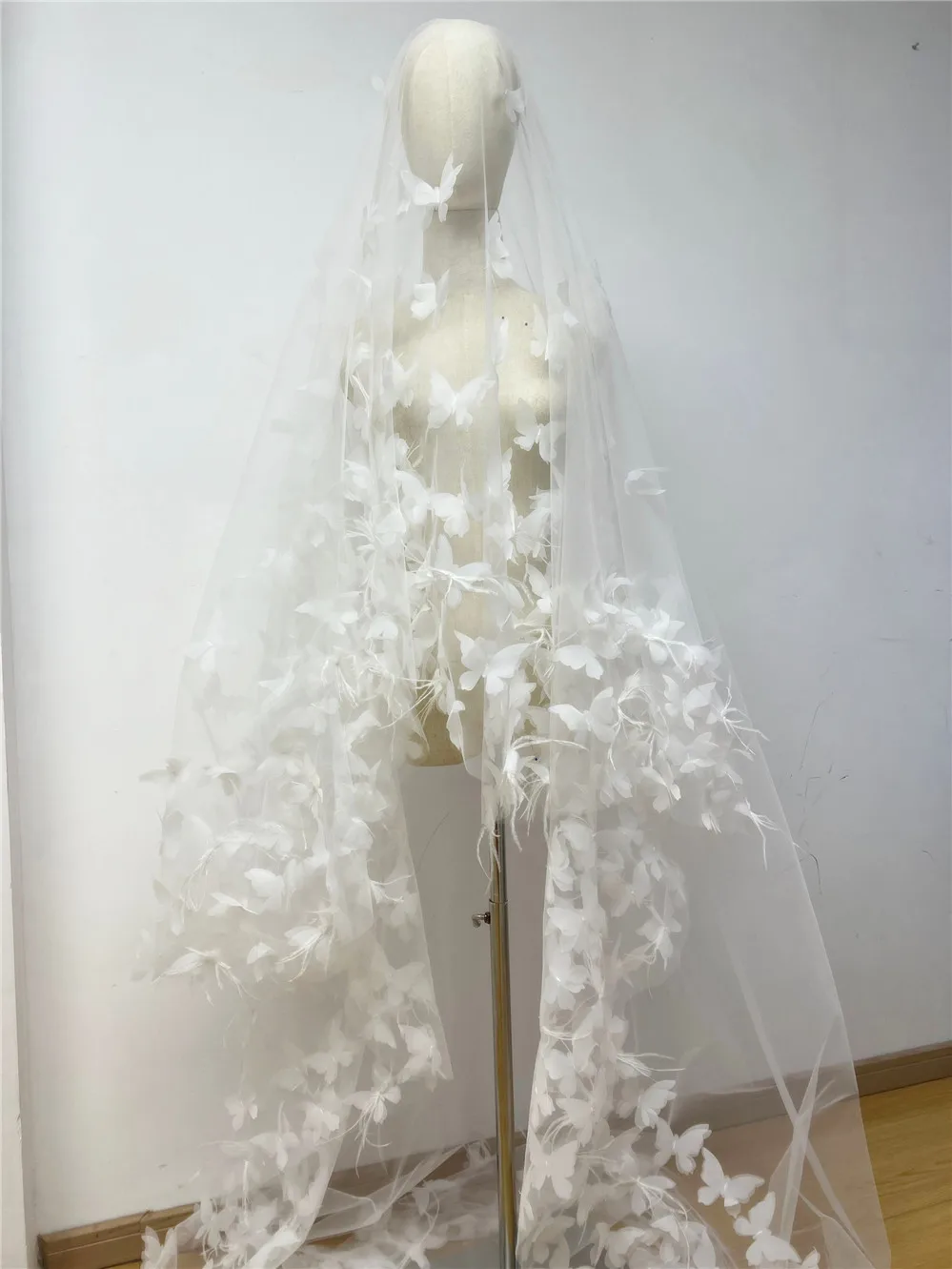 結婚式ショートヘア  の魅力とは？厳選5選で自然で美しいシルエットを実現する