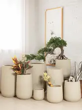 現代的なシンプルデザインの陶器製花瓶【室内外兼用・バルコニーや床に最適・インテリア装飾用】