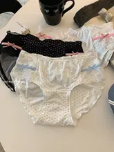 セクシーなデザインのレーストリム中腰純綿三角パンツ【リボン付き・快適な長さ】
