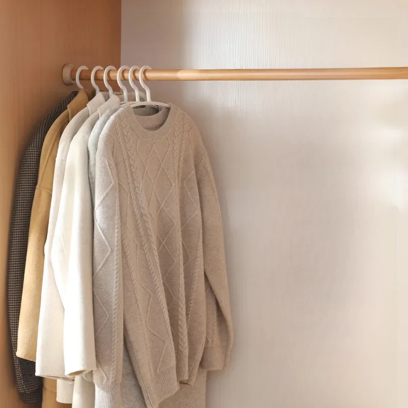 クローゼット収納に悩むあなたに、無痕ハンガーがもたらす「見せる・整える・使う」3つの変化とは？