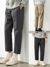 シンプルなクルーネック長袖Tシャツ【男性用・春秋用・フィット】とストレートトラックパンツ【運動・カジュアル】（セットアップ対応）