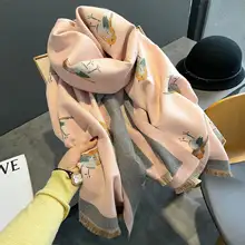 リバーシブルデザインの冬用レディーススカーフ【2色・動物柄・厚手・保温効果】
