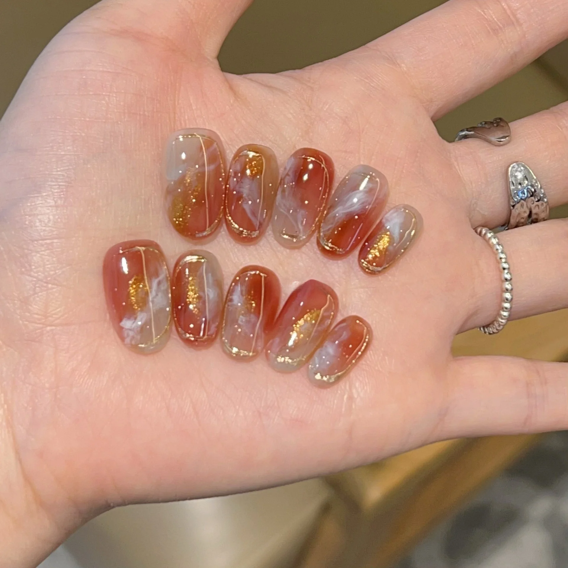 ゲル1130とは：高級感ある手作りネイルチップの実際の性能と使い方