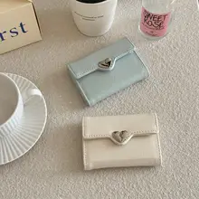 ハートデザインの金属ボタン付きショート財布【多カードポケット・シンプルで個性的】