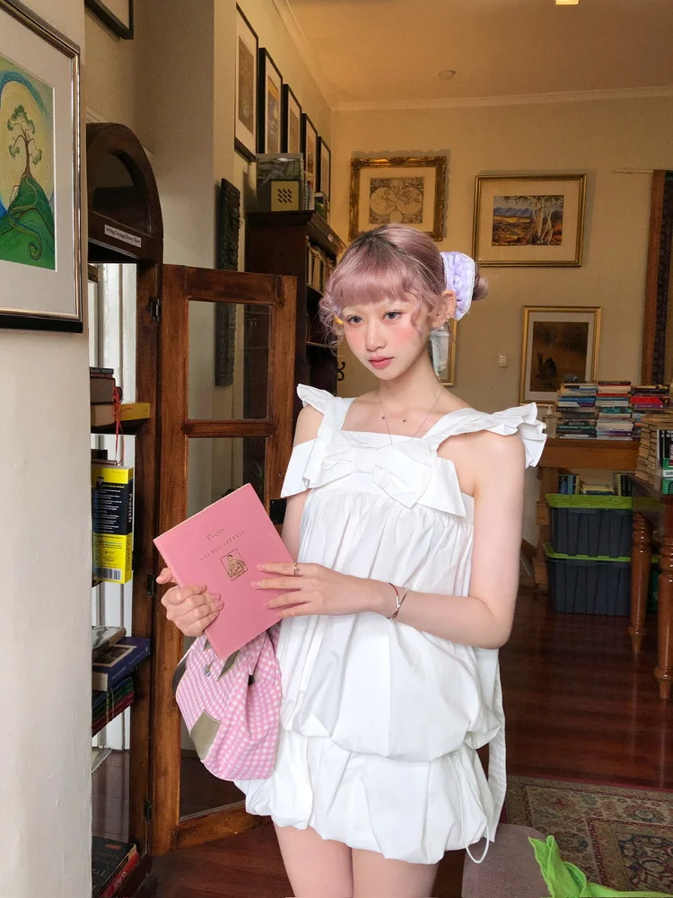 20代の「可愛さ」をどう選ぶ？花畑リボンのセットアップが通勤からデートまで救う理由