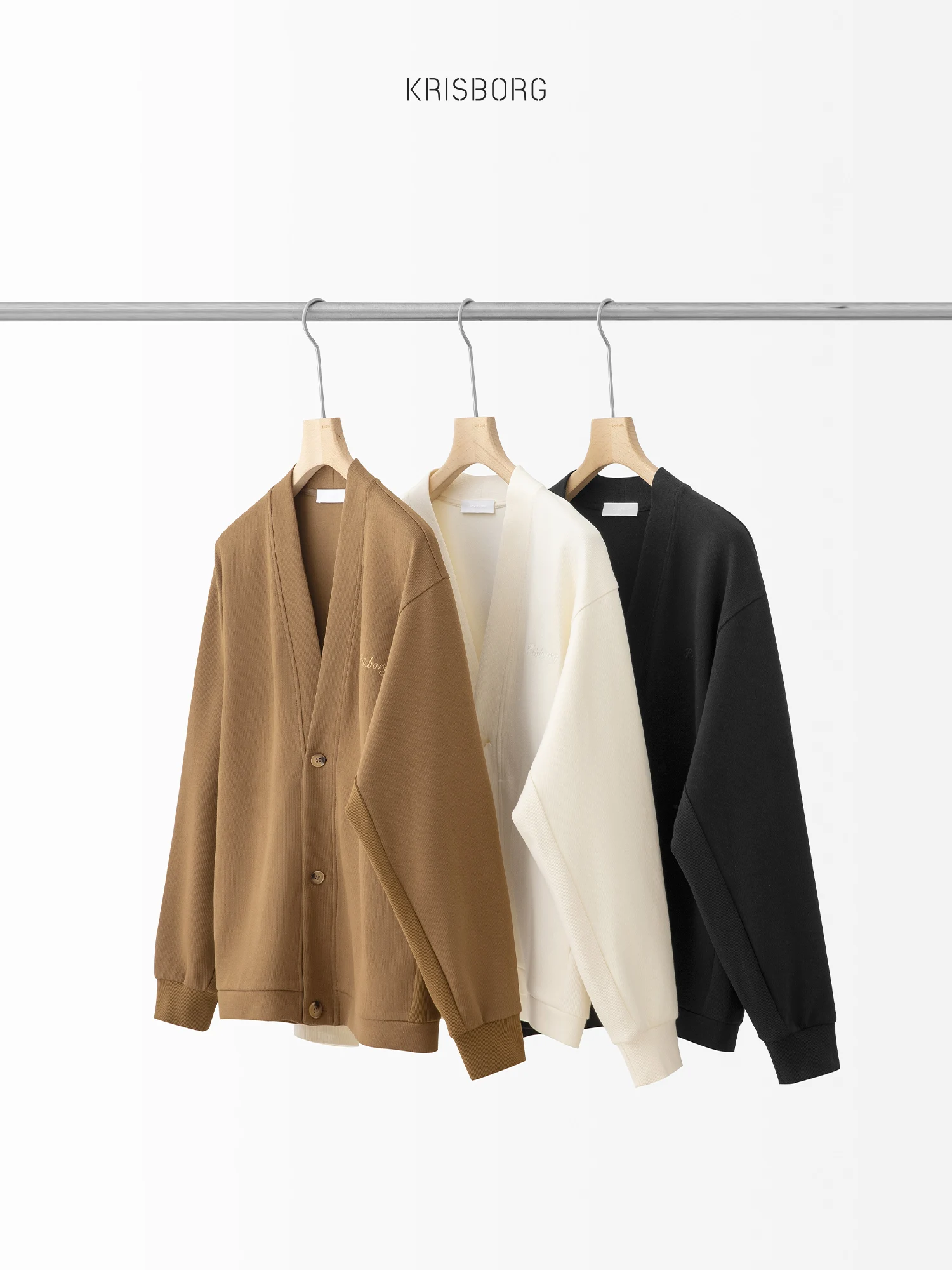 春秋用カーディガン：日系复古風のゆったりフィットスタイルで着こなしをシンプルに