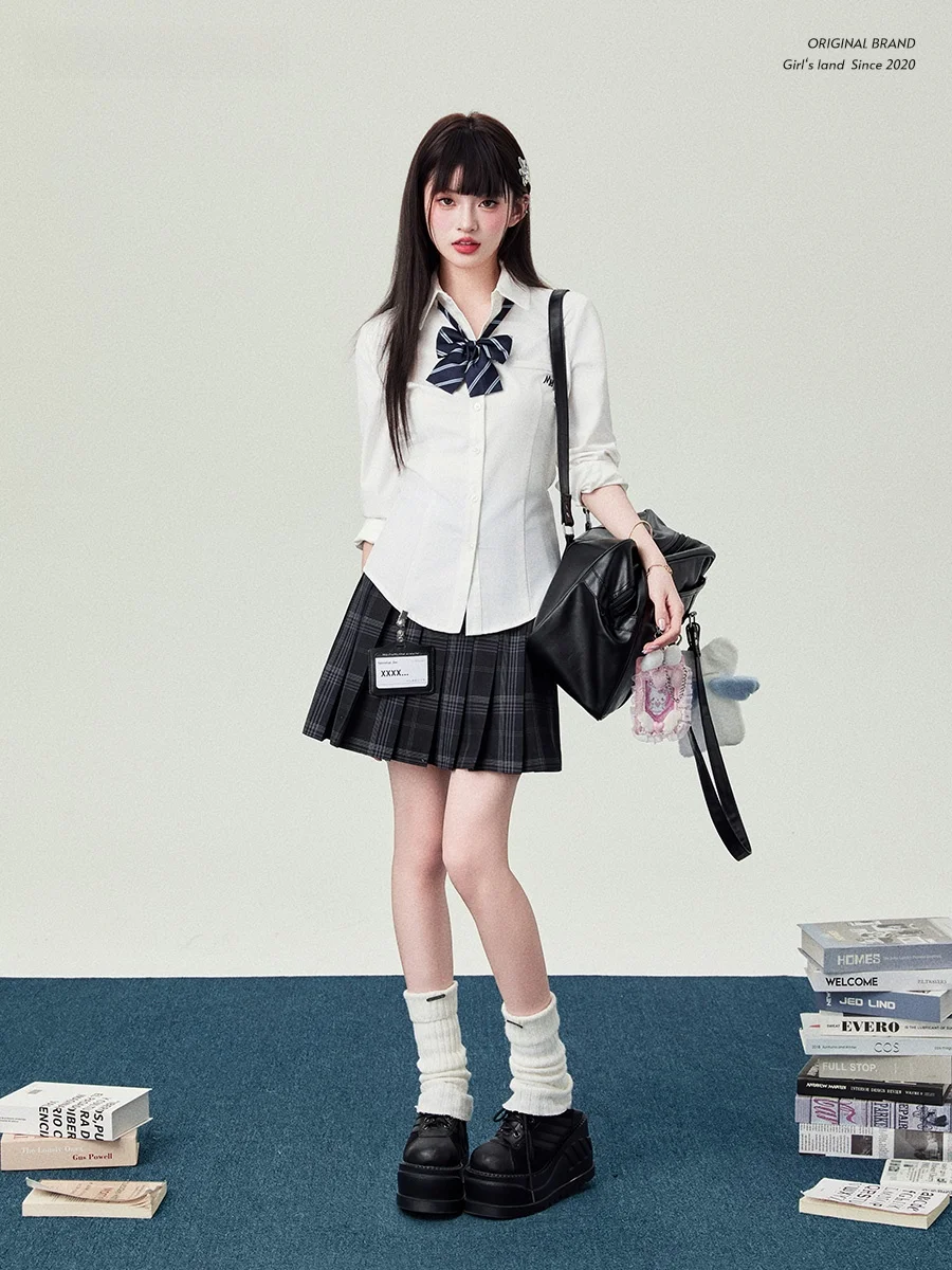 JK制服用 白色長袖シャツ【学院風・スリムフィット・女性用】（セットアップ対応）の特徴と使い方