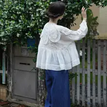 大きな花弁の手作りビーズ付きパールボタン フランス風デザイン 襟付きショール