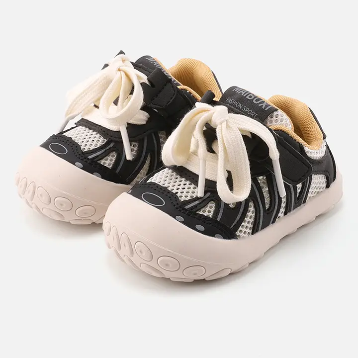 夏用ベビーシューズ【男の子・女の子・柔らかいソール・滑り止め・アウトドア用】（セットアップ対応）