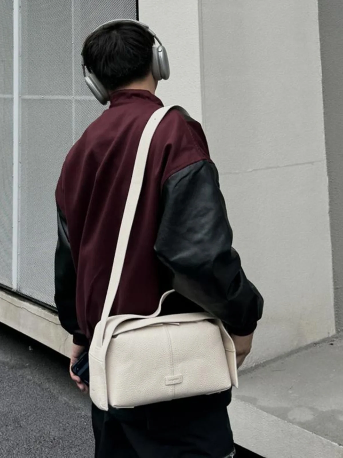 40代の通勤スタイルに合うミニショルダーは、本当に「これ」がベスト？