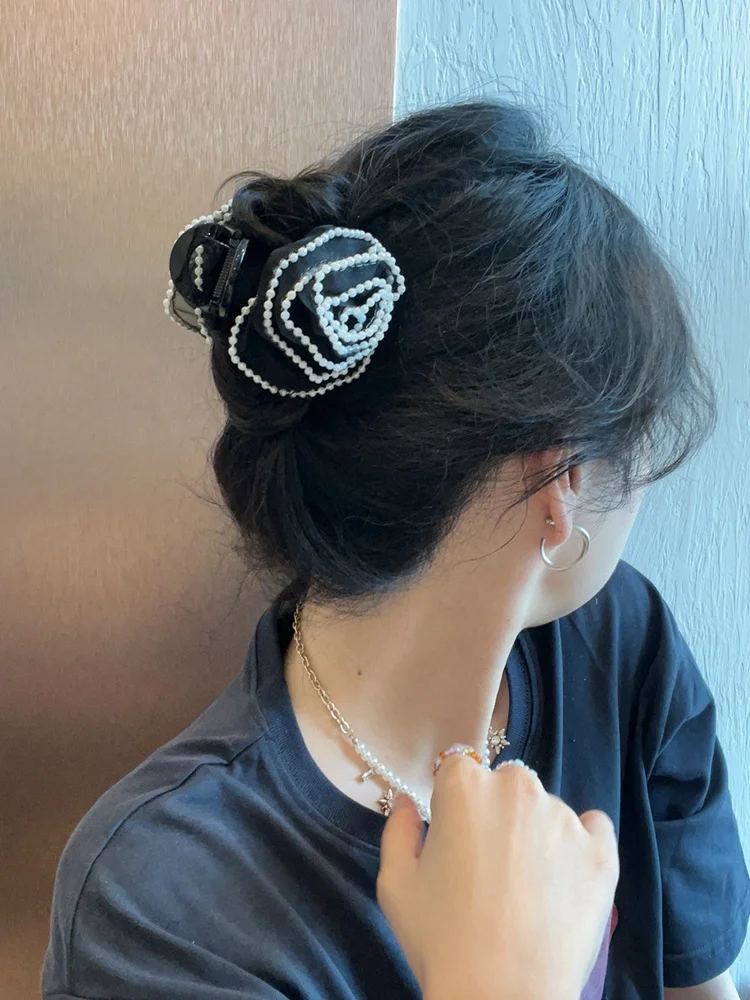 黒いパールフラワーヘアゴム：高級感と韓国スタイルの実用性を徹底検証