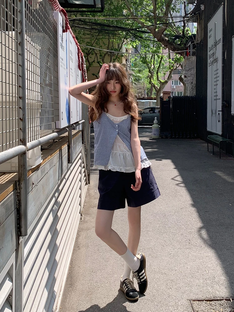 感のある深い青のショートパンツを選ぶべき理由は？