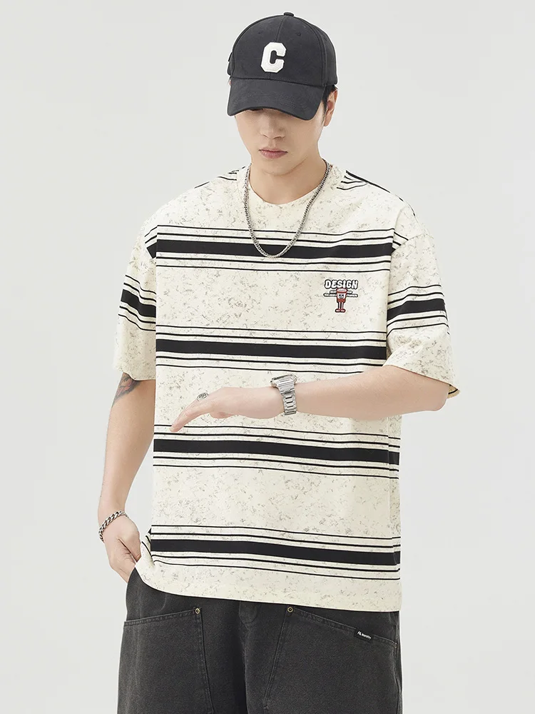 ストライプデザインのクール感Tシャツ【メンズ・短袖・ゆったりシルエット・通気性】