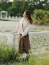 米色のゆったりとしたポロカラーのトップス【秋用・コットン・カジュアルデザイン】（セットアップ対応）
