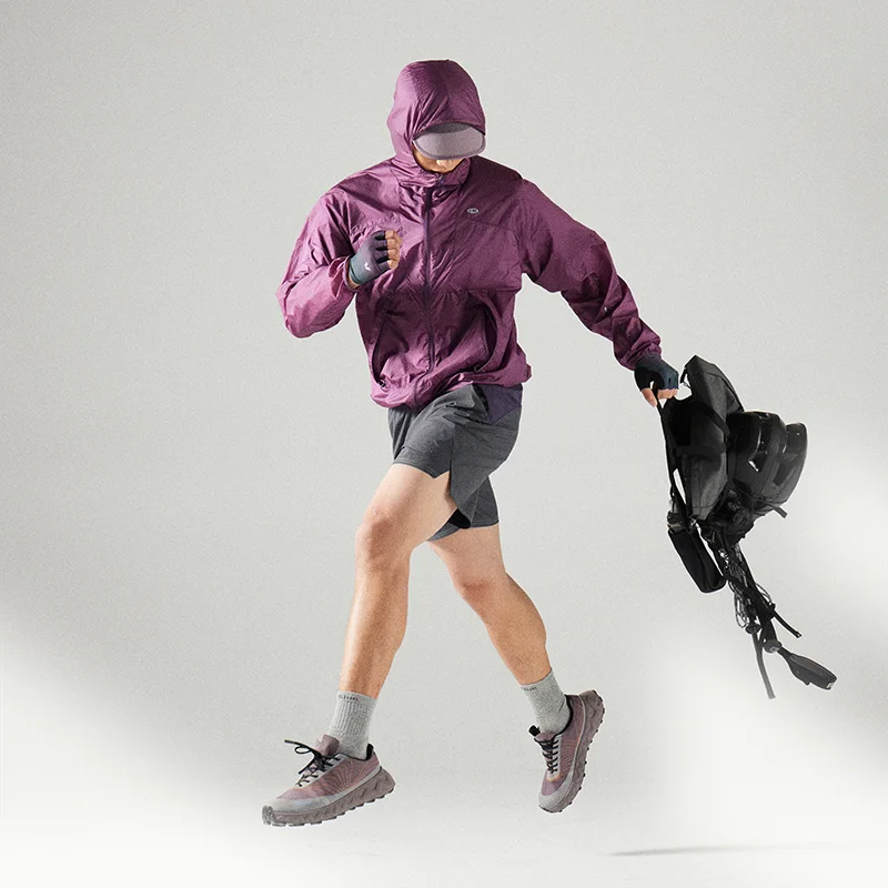 モンスーンダウンパーカーの実用性：藍岐フローティングラインジャケットの性能と使用シーン