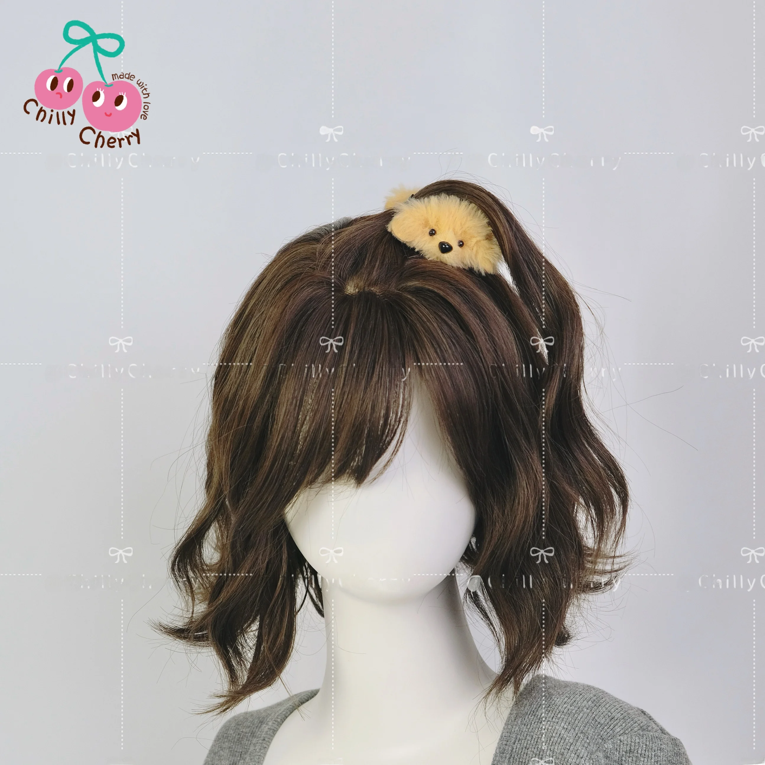 可愛いミニヘアクリップゴールド：オタクが欲しいキャラクターグッズの実用性と価格分析