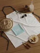 可愛らしいリボン付きエプロン【防水・キッチン用・家事に最適】