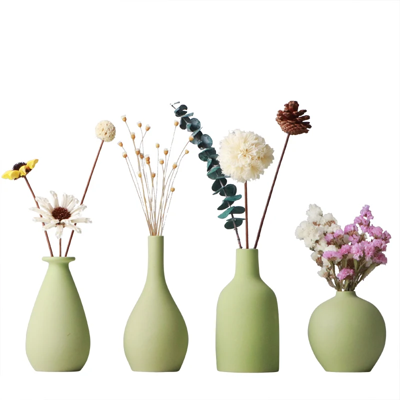 韓国インテリアを再現｜カフェ風部屋の作り方 - ミニ陶器花瓶のデザインと色調