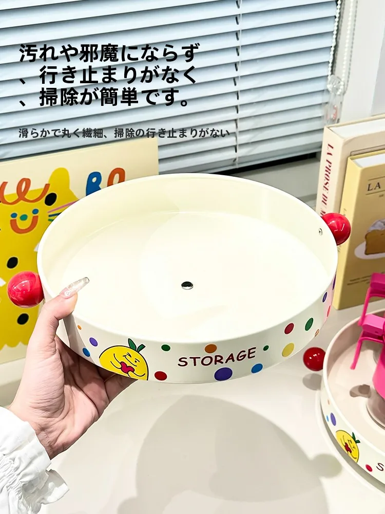 可愛いキッチン調味料ラック：回転トレーで効率的な収納を実現