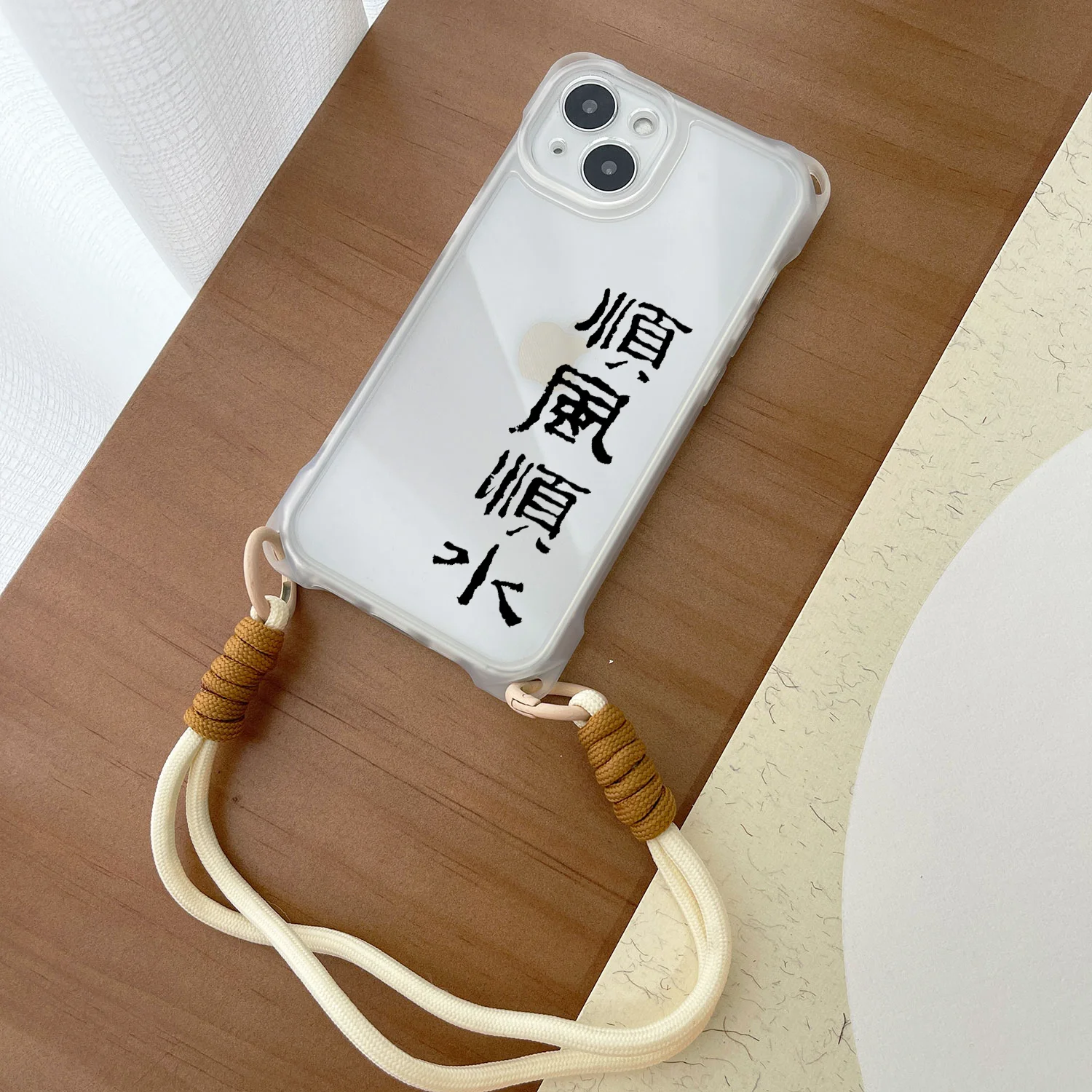カラフルなスマートフォンケース：アニメイトオンラインショップでアニメデザインを楽しむ