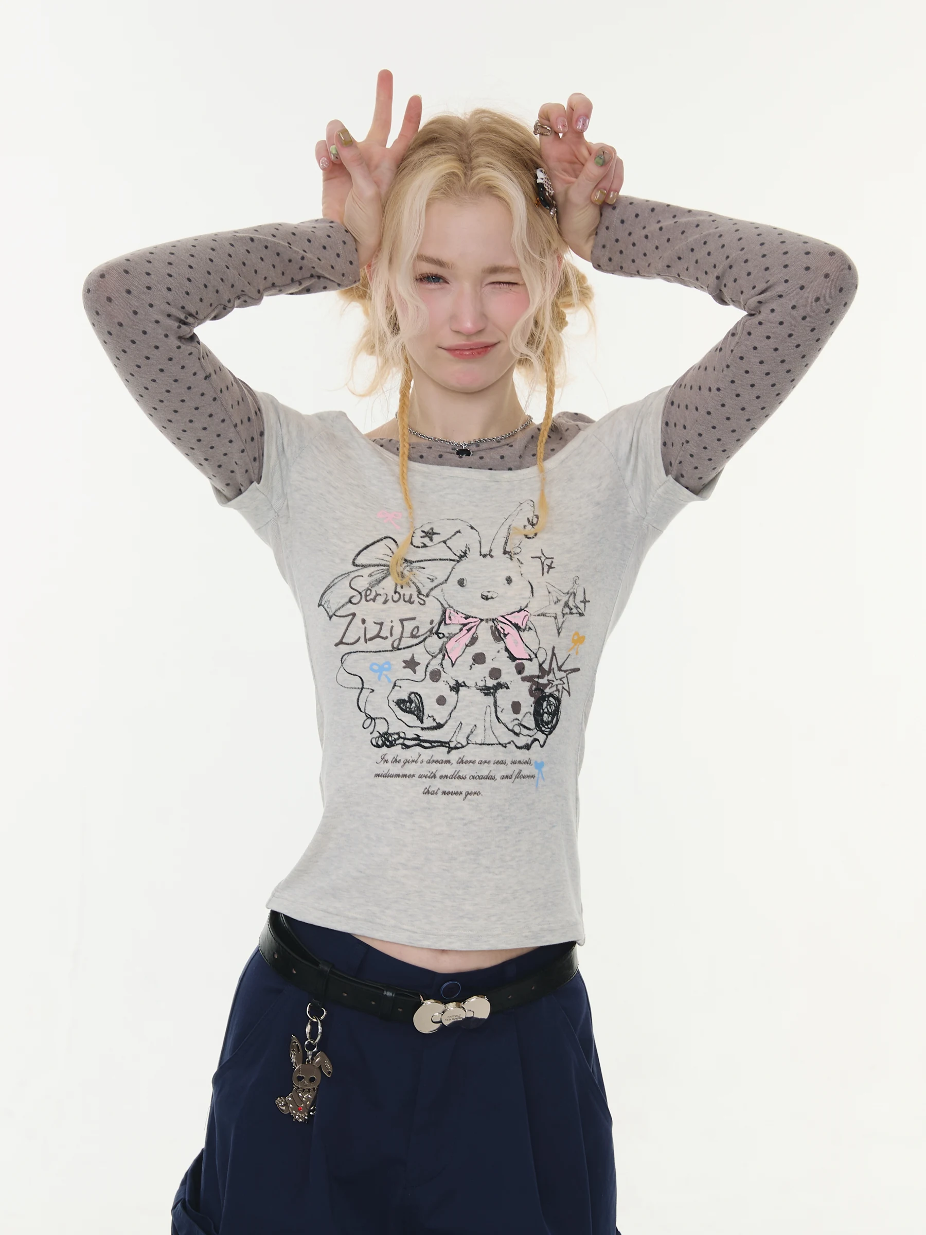 春秋にぴったり！ウサギプリントドット柄長袖Tシャツ【グレー調・デザイン性・重ね着風】（セットアップ対応）