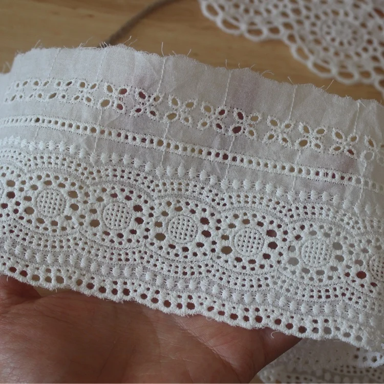 カーテン刺繍の仕上がり例：高品質コットン花柄布地縁取りの実際のパターンと適用シーン