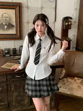 学院風長袖シャツ【白色・ウエストタイト・通勤向け】
