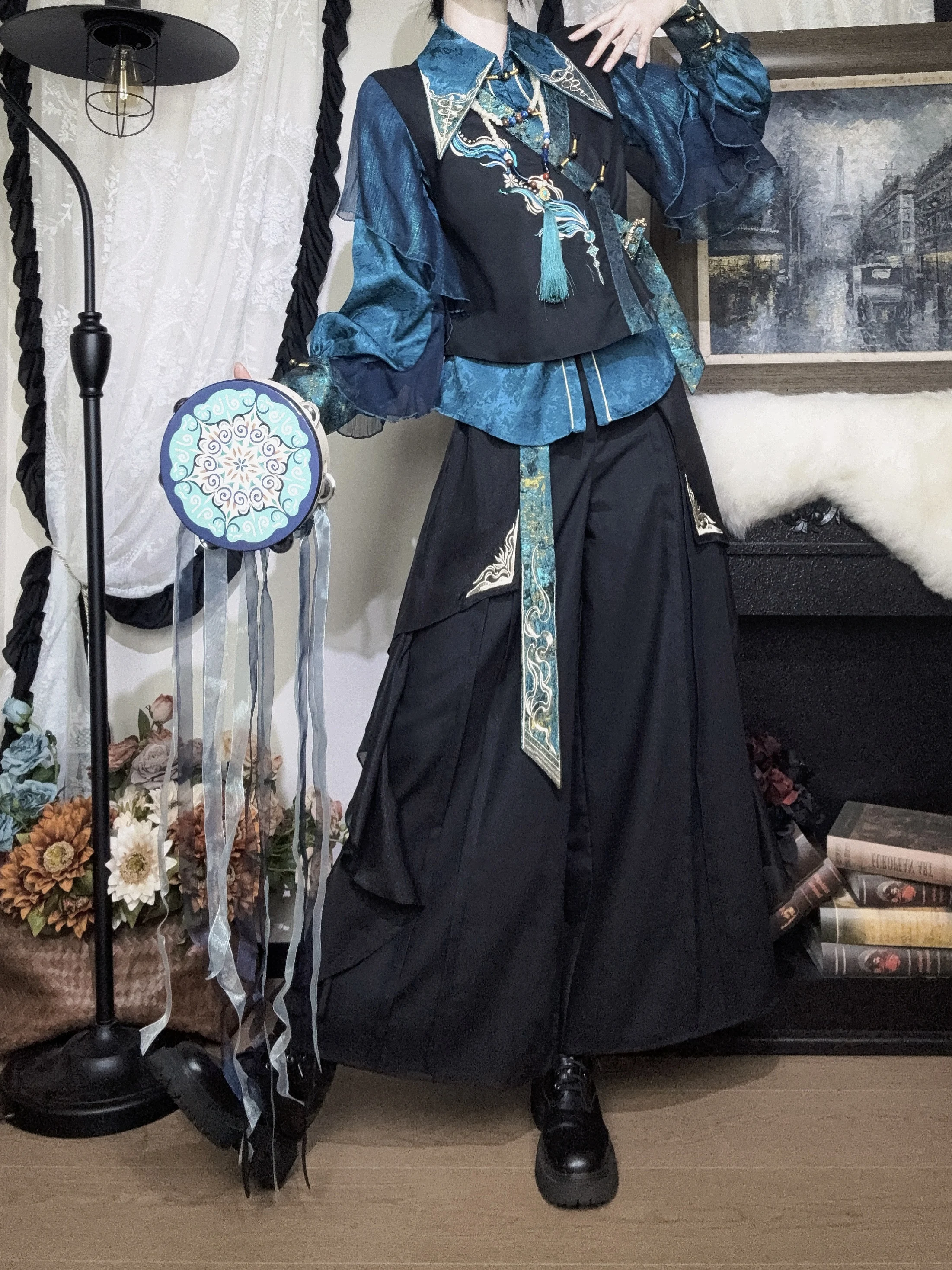 青鸾羽デザインの漢風上衣とベスト、パンツの組み合わせ：中国服通販で手に入る伝統と現代の融合