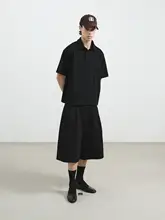 デザイン性のある多重プリーツの五分丈パンツ