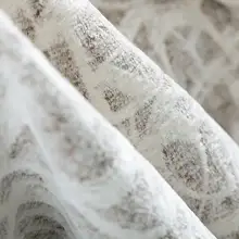 北欧風 モダンデザインの茶色と白色のブランケット【ソフト装飾用・ベッドのフットボード用】