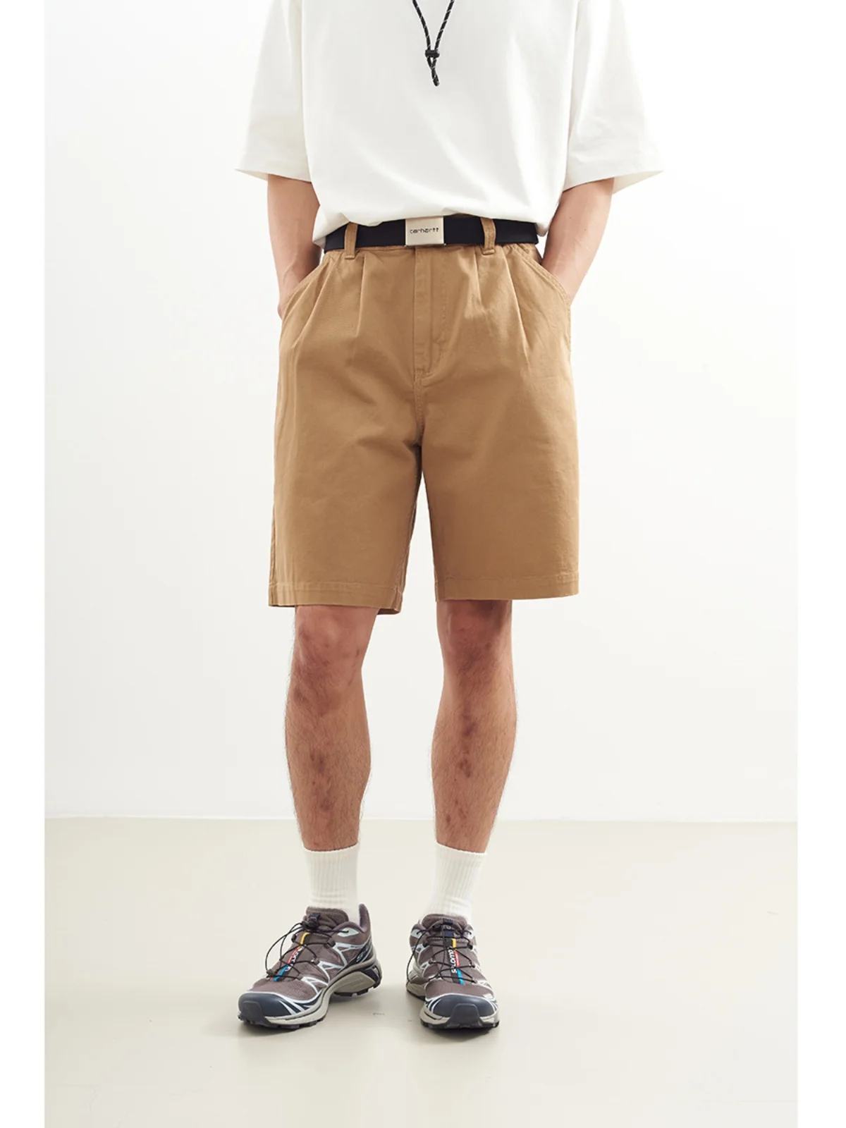 カーゴパンツ メンズ コーデ 完全ガイド｜通勤・日常で失敗しない選び方