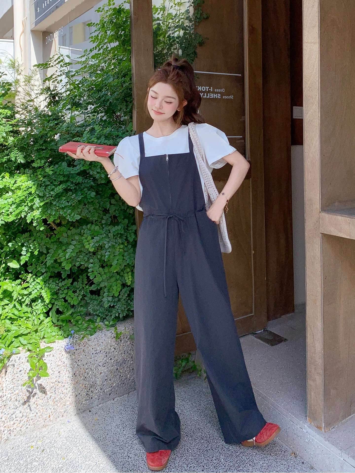 40代の女性が夏に着てみたい、サロペットの選び方ってどうする？