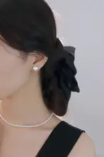 S999純銀製のジルコンスタッドピアス【女性用・シンプルデザイン・耳穴用】