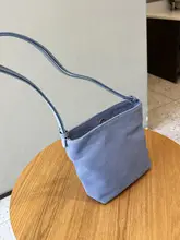 スエード仕上げのレザー水桶型トートバッグ【シンプルデザイン・ショルダー＆斜め掛け対応】