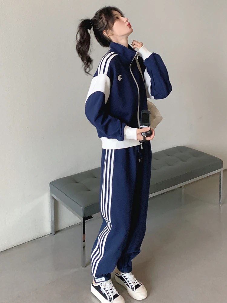 カーディガンとパンツのコーデで迷うなら、この1セットが救う理由は？
