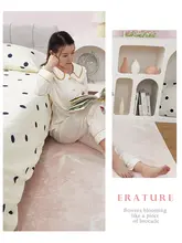 高級感あるクリーム色のベッドサイドラグ【汚れに強い・擬似ウール素材】