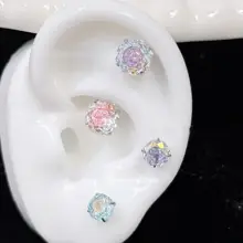 八角形のローズカットジルコニア使用のチタン製ピアス【平底・耳骨用】